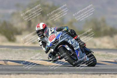 media/Jan-15-2026-Racers Edge (Thu) [[dfebeb70ab]]/2-A Group/Session 5 (Turn 5)/